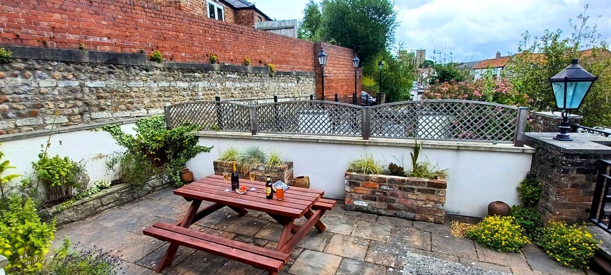 Central Ripon Apartment - View Of The Cathedral! מראה חיצוני תמונה
